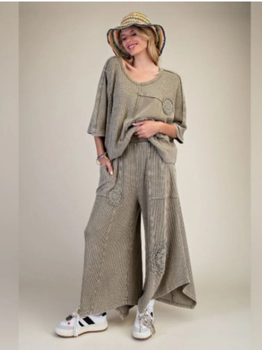 Easel CROCHET PATCH DETAILING WASHED THERMAL PANT SET